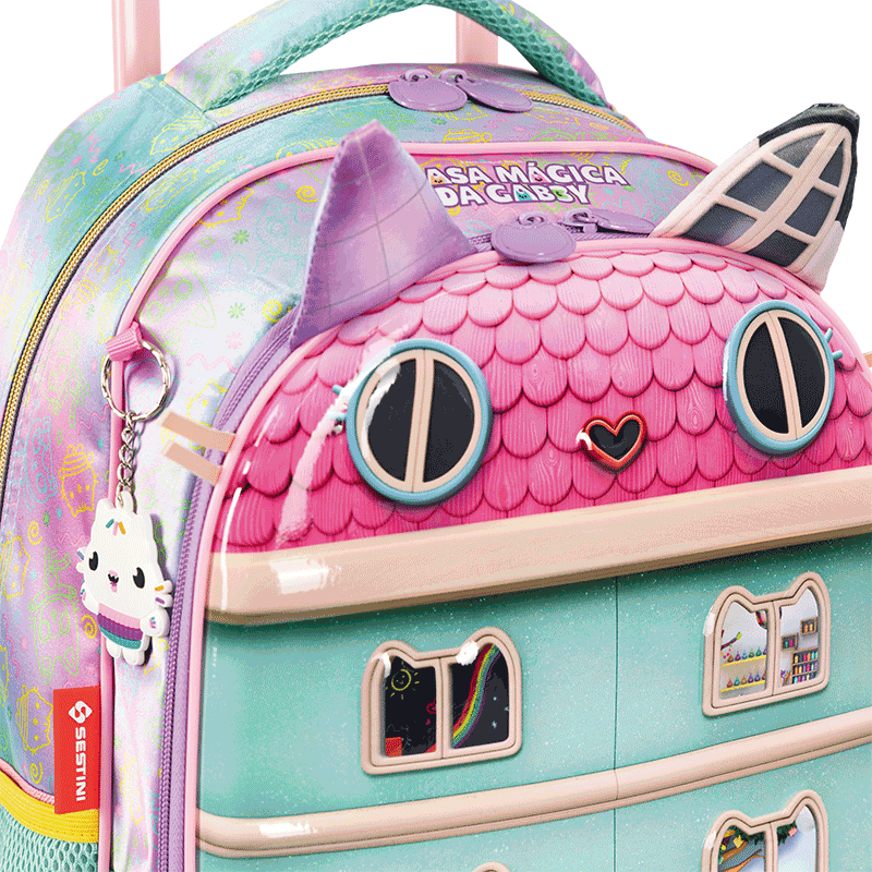 mochilete-g-gabby-y-party-room-colorido-sestini-066372-00-detalhe3.png