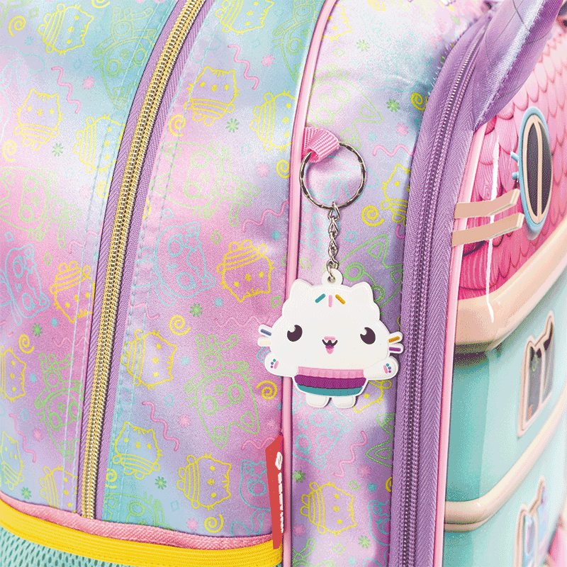 mochilete-g-gabby-y-party-room-colorido-sestini-066372-00-detalhe2.png
