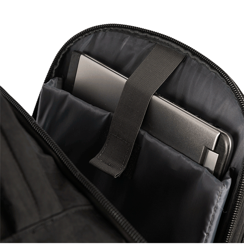 mochila-carrinho-4-rodas-paul-frank-t03-preto-sestini-076243-01-detalhe6.png