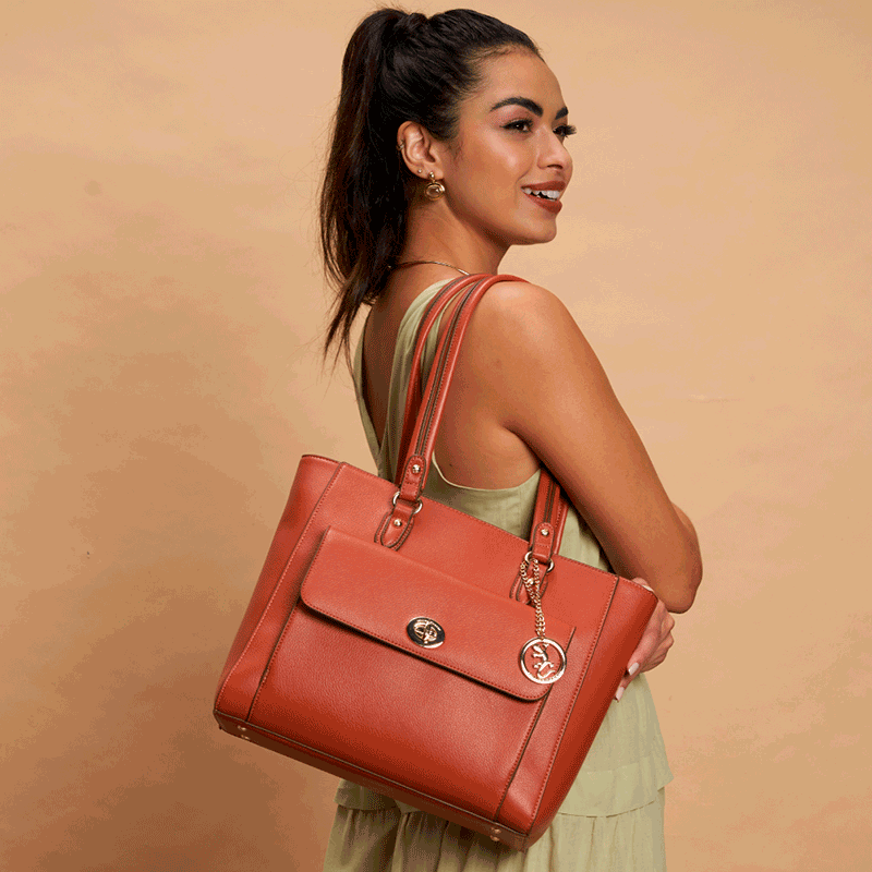 bolsa-tote-bolso-e-fecho-fellipe-krein-aw22-caramelo-sestini-020815-56-detalhe2.png